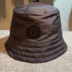 Lululemon Wunder Puff Bucket Hat Logo Iridescent Espresso Brown L/XL